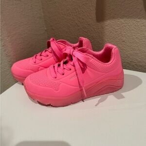 Girls Pink Skechers